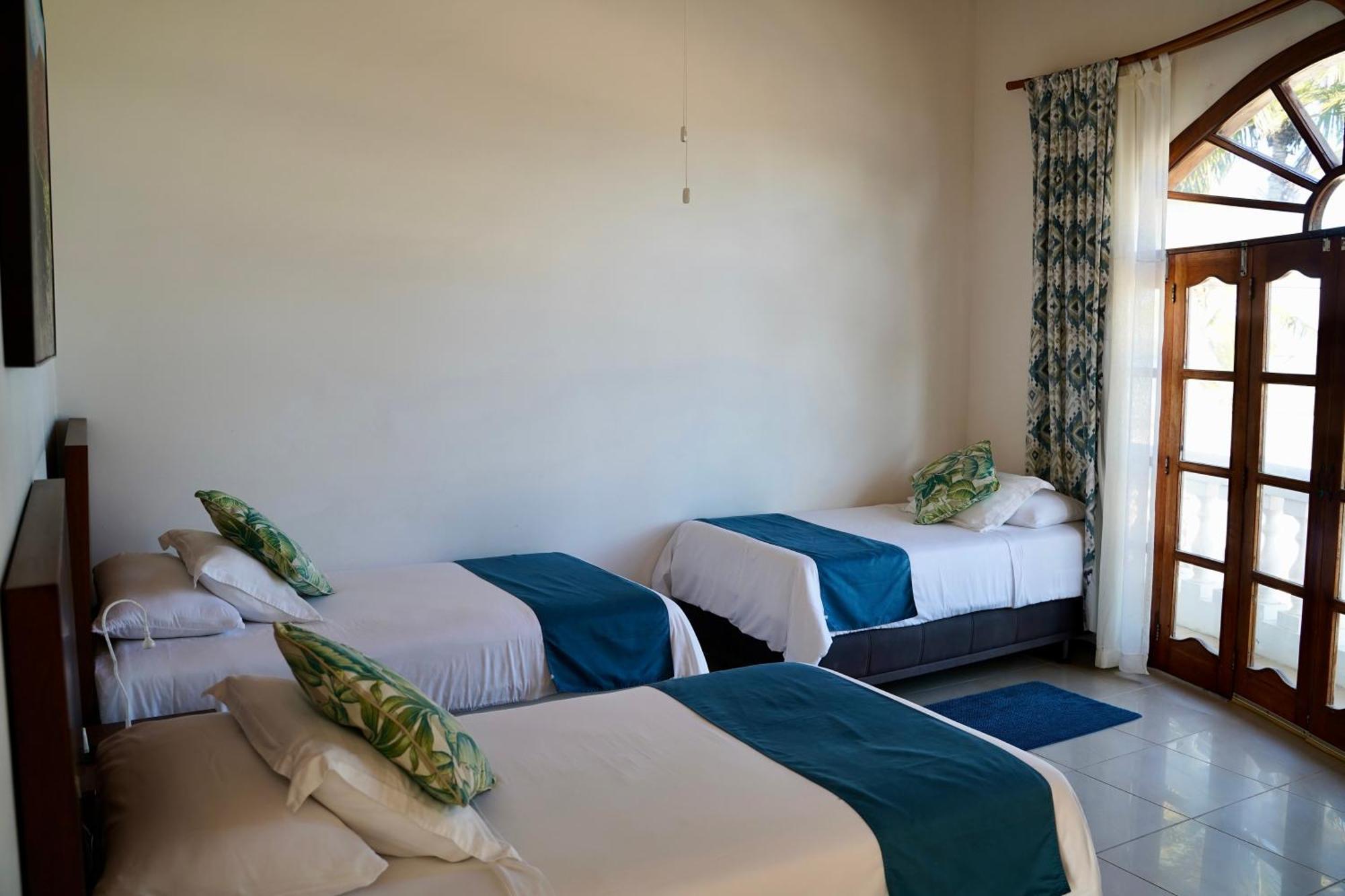 Hotel Albemarle Puerto Villamil Exteriér fotografie