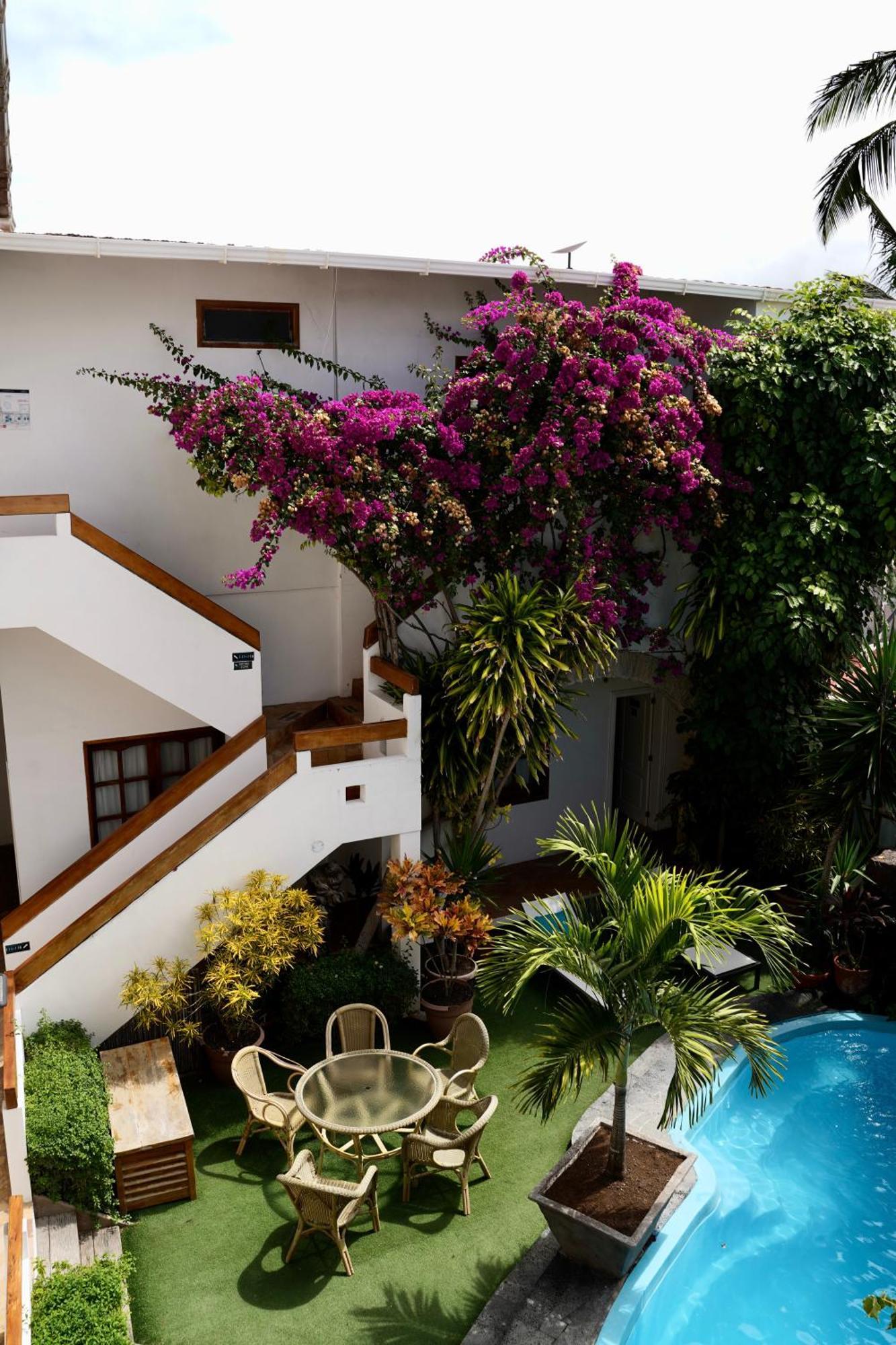Hotel Albemarle Puerto Villamil Exteriér fotografie